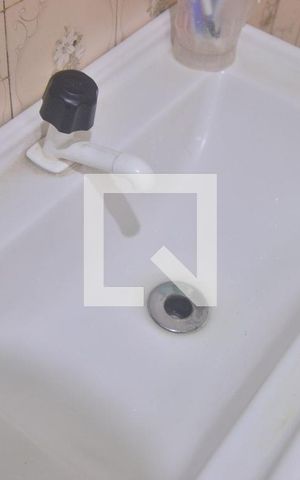 Casa à venda com 110m², 3 quartos e 2 vagasBanheiro