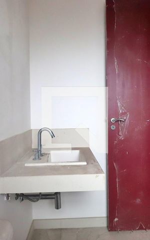 Apartamento à venda com 275m², 4 quartos e 4 vagasBanheiro da Suíte 1