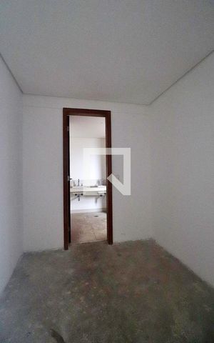 Apartamento à venda com 275m², 4 quartos e 4 vagasSuíte 4