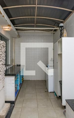 Casa à venda com 162m², 3 quartos e 2 vagasÁrea de Serviço