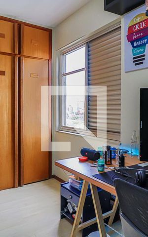 Apartamento à venda com 380m², 4 quartos e 3 vagasQuarto 2