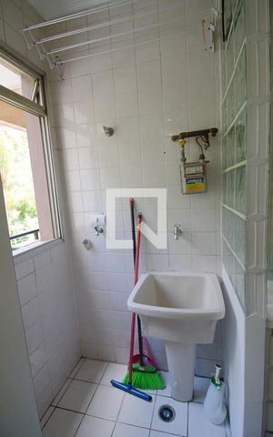 Apartamento à venda com 50m², 1 quarto e 1 vaga Apartamento à venda com 50m², 1 quarto e 1 vagaÁrea de Serviço