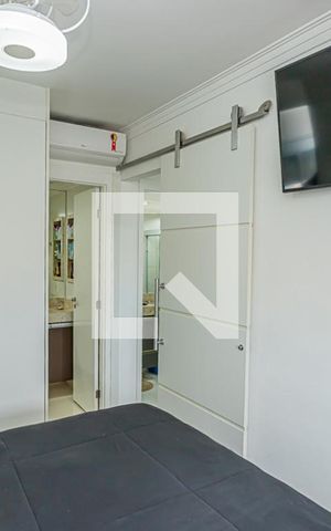 Apartamento à venda com 65m², 2 quartos e 1 vaga Apartamento à venda com 65m², 2 quartos e 1 vagaSuite