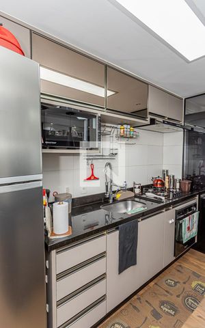 Apartamento à venda com 65m², 2 quartos e 1 vaga Apartamento à venda com 65m², 2 quartos e 1 vagaCozinha