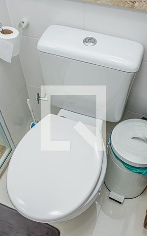 Apartamento à venda com 65m², 2 quartos e 1 vaga Apartamento à venda com 65m², 2 quartos e 1 vagaBanheiro suite