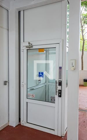 Apartamento à venda com 65m², 2 quartos e 1 vaga Apartamento à venda com 65m², 2 quartos e 1 vagaElevador de acessibilidade