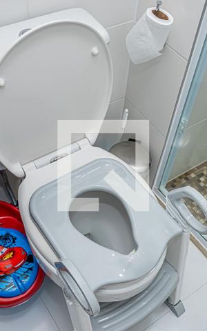 Apartamento à venda com 65m², 2 quartos e 1 vaga Apartamento à venda com 65m², 2 quartos e 1 vagaBanheiro Social