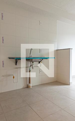 Apartamento à venda com 32m², 1 quarto e sem vaga Apartamento à venda com 32m², 1 quarto e sem vagaSala / Cozinha