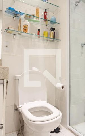 Apartamento para alugar com 106m², 2 quartos e 2 vagas Apartamento para alugar com 106m², 2 quartos e 2 vagasBanheiro Social