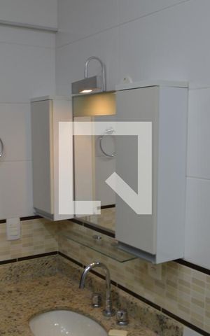 Casa à venda com 454m², 5 quartos e 2 vagasBanheiro da Suíte
