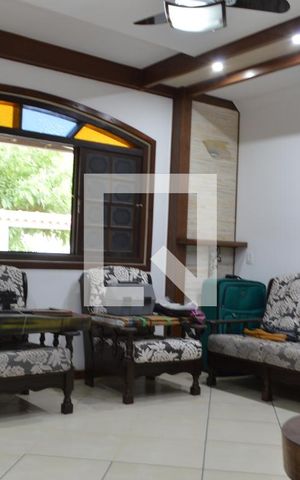 Casa à venda com 454m², 5 quartos e 2 vagasSala 