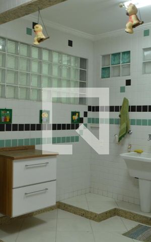 Casa à venda com 454m², 5 quartos e 2 vagasÁrea de Serviço