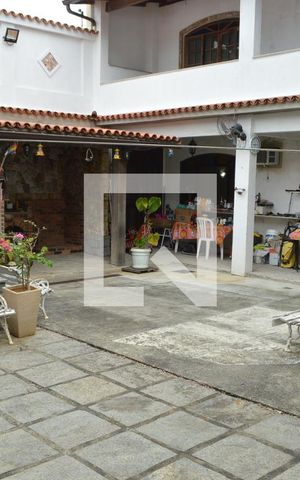 Casa à venda com 454m², 5 quartos e 2 vagasQuintal