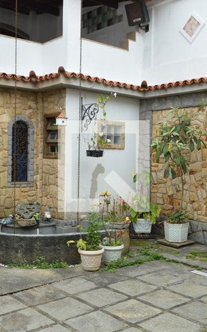 Casa à venda com 454m², 5 quartos e 2 vagasQuintal