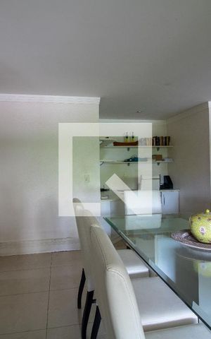 Apartamento à venda com 182m², 3 quartos e 3 vagas Apartamento à venda com 182m², 3 quartos e 3 vagasSala Jantar