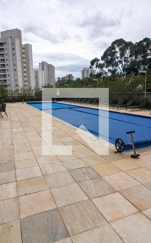 Apartamento à venda com 182m², 3 quartos e 3 vagas Apartamento à venda com 182m², 3 quartos e 3 vagasPiscina