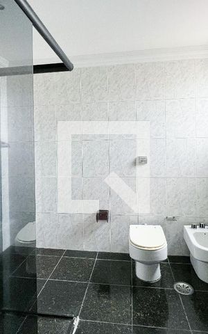 Apartamento para alugar com 260m², 3 quartos e 4 vagasBanheiro da Suíte 3