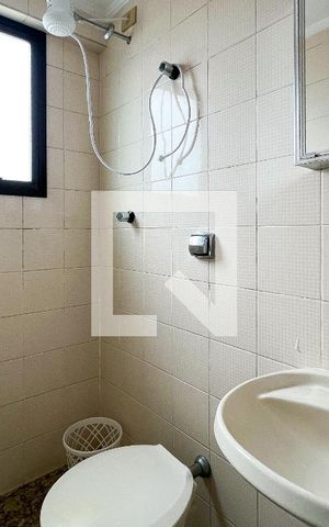Apartamento para alugar com 260m², 3 quartos e 4 vagasBanheiro de Serviço