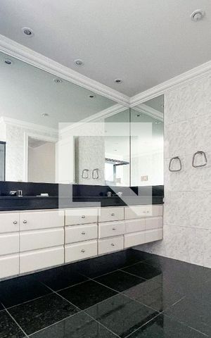 Apartamento para alugar com 260m², 3 quartos e 4 vagasBanheiro da Suíte 3