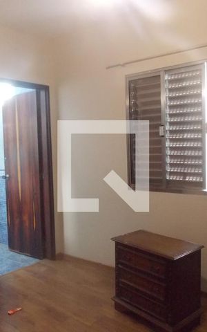 Casa à venda com 327m², 3 quartos e 4 vagasquarto