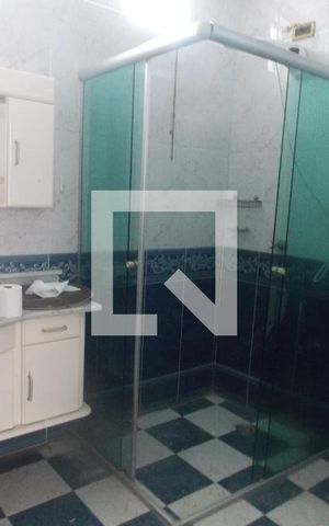 Casa à venda com 327m², 3 quartos e 4 vagasBanheiro