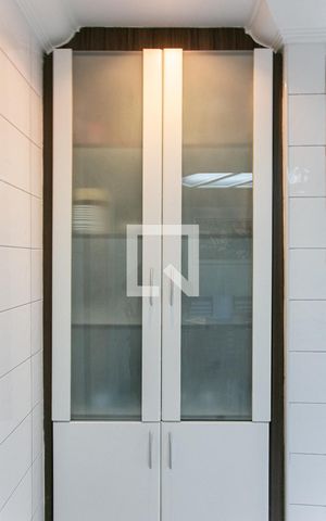 Casa à venda com 211m², 3 quartos e 2 vagas Casa à venda com 211m², 3 quartos e 2 vagasCozinha
