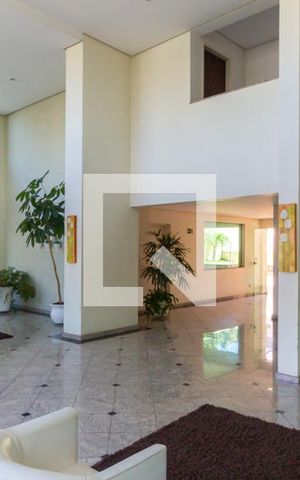 Apartamento à venda com 250m², 3 quartos e 4 vagas Apartamento à venda com 250m², 3 quartos e 4 vagasHall de Entrada