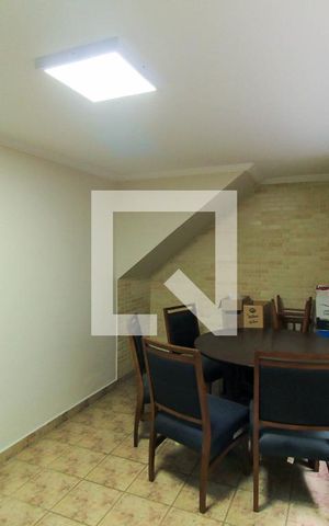 Casa à venda com 281m², 3 quartos e 4 vagas Casa à venda com 281m², 3 quartos e 4 vagasQuarto de Serviço