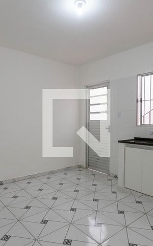 Casa para alugar com 35m², 1 quarto e sem vaga Casa para alugar com 35m², 1 quarto e sem vagaCozinha