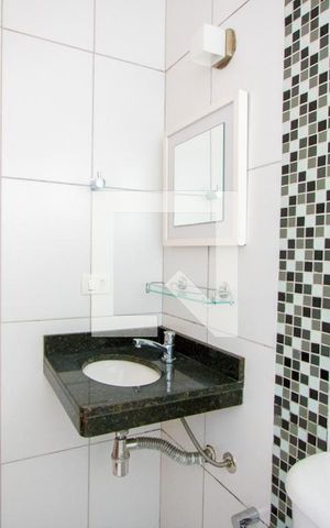 Apartamento à venda com 100m², 2 quartos e 2 vagasBanheiro do quarto 1