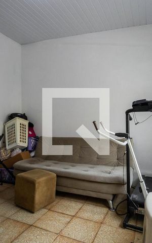 Casa para alugar com 330m², 4 quartos e 15 vagasÁrea de Serviço - Quarto