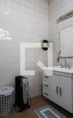 Casa para alugar com 330m², 4 quartos e 15 vagasBanheiro da Suíte