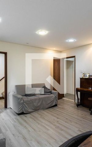 Casa para alugar com 330m², 4 quartos e 15 vagasSala