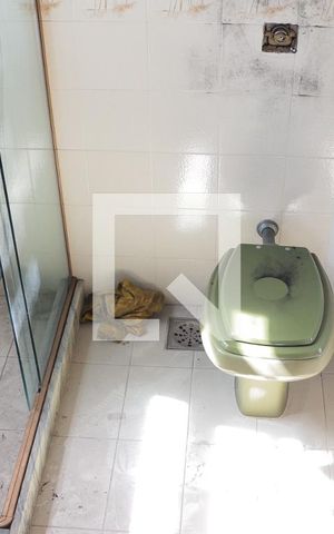 Casa à venda com 380m², 4 quartos e 5 vagas Casa à venda com 380m², 4 quartos e 5 vagasBanheiro da Suíte 1