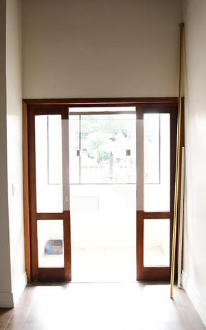 Casa para alugar com 155m², 2 quartos e 2 vagasSuíte