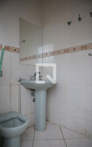 Apartamento para alugar com 400m², 5 quartos e 2 vagas Apartamento para alugar com 400m², 5 quartos e 2 vagasBanheiro 2