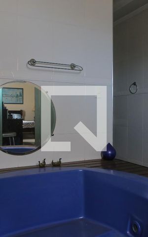 Apartamento para alugar com 400m², 5 quartos e 2 vagas Apartamento para alugar com 400m², 5 quartos e 2 vagasBanheiro da suíte - Cobertura