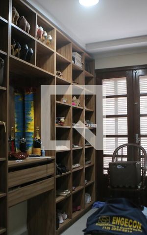 Apartamento para alugar com 400m², 5 quartos e 2 vagas Apartamento para alugar com 400m², 5 quartos e 2 vagasSuíte