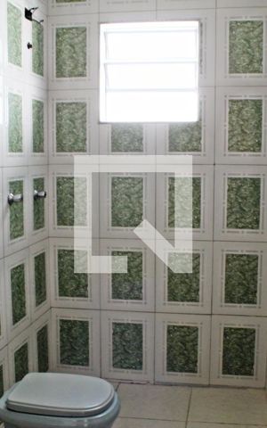 Casa para alugar com 60m², 1 quarto e sem vagaBanheiro