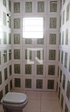 Casa para alugar com 60m², 1 quarto e sem vagaBanheiro