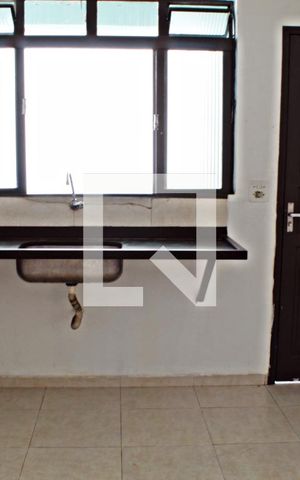 Casa para alugar com 60m², 1 quarto e sem vagaSala/Cozinha