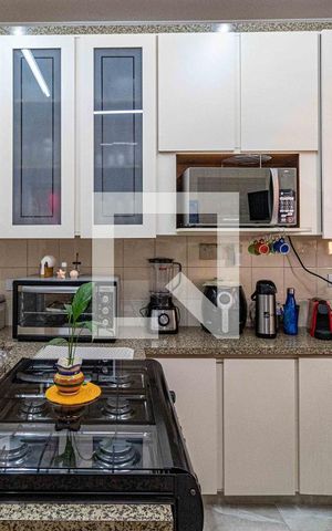 Casa à venda com 185m², 3 quartos e 2 vagas Casa à venda com 185m², 3 quartos e 2 vagasCozinha
