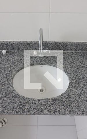 Apartamento à venda com 55m², 2 quartos e sem vagaBanheiro Quarto 1 