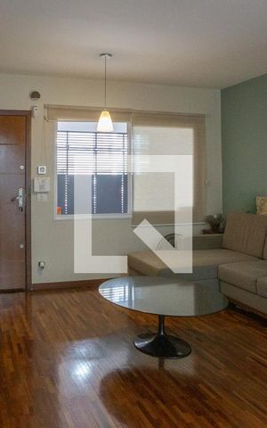 Casa à venda com 240m², 3 quartos e 2 vagas Casa à venda com 240m², 3 quartos e 2 vagasSala