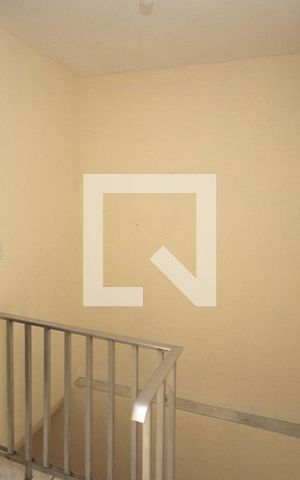 Casa para alugar com 70m², 2 quartos e sem vaga Casa para alugar com 70m², 2 quartos e sem vagaCorredor