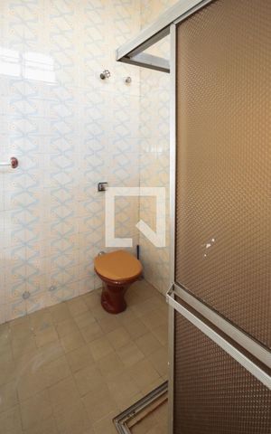 Casa para alugar com 70m², 2 quartos e sem vaga Casa para alugar com 70m², 2 quartos e sem vagaBanheiro