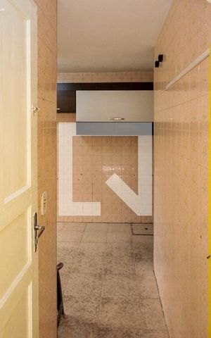 Casa para alugar com 70m², 2 quartos e sem vaga Casa para alugar com 70m², 2 quartos e sem vagaCorredor