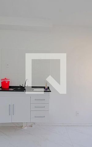 Apartamento à venda com 35m², 1 quarto e sem vaga Apartamento à venda com 35m², 1 quarto e sem vagaCozinha e Área de Serviço