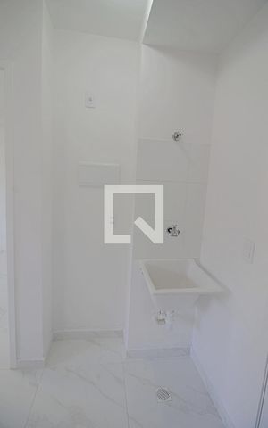 Apartamento à venda com 35m², 1 quarto e sem vaga Apartamento à venda com 35m², 1 quarto e sem vagaCozinha e Área de Serviço