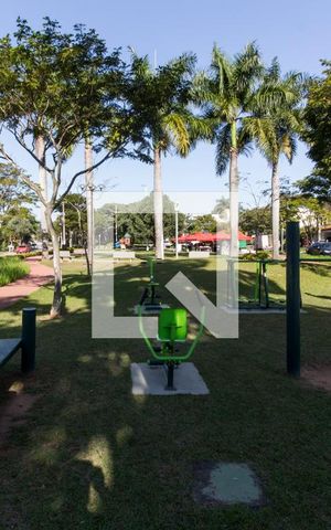 Casa de condomínio à venda com 540m², 5 quartos e 6 vagasÁrea comum - Playground